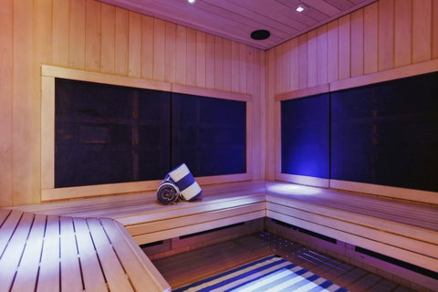 Deep Blue Hotel & Hot Springs - Accommodation VIC 15