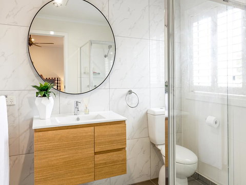 Sandymount - Accommodation VIC 32