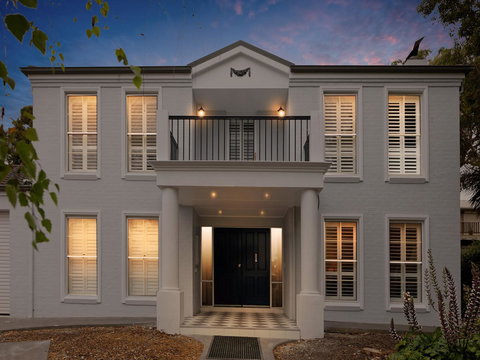 Sandymount - Accommodation VIC 21