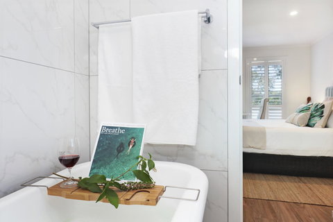 Sandymount - Accommodation VIC 12