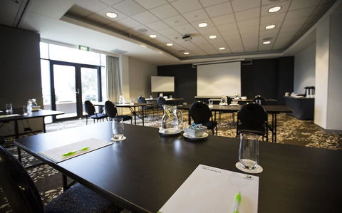Holiday Inn Melbourne Airport, An IHG Hotel - Accommodation VIC 23