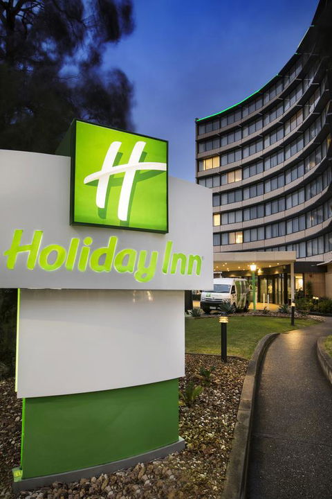 Holiday Inn Melbourne Airport, An IHG Hotel - Accommodation VIC 13