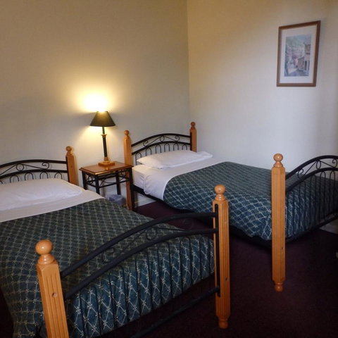 Bright Chalet - Accommodation VIC 7