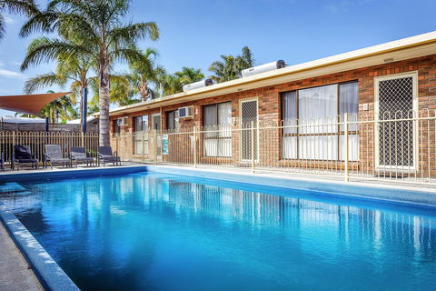 Allambi Holiday Apartments - Accommodation VIC 14