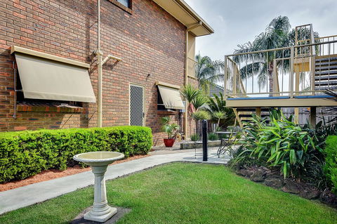 Allambi Holiday Apartments - Accommodation VIC 39