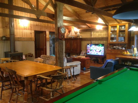 Mud Hollow Barn - Accommodation VIC 7