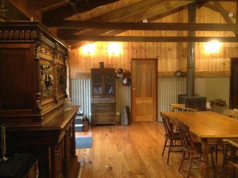Mud Hollow Barn - Accommodation VIC 9