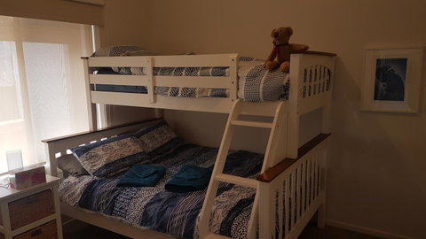 Island Escape - Accommodation VIC 7