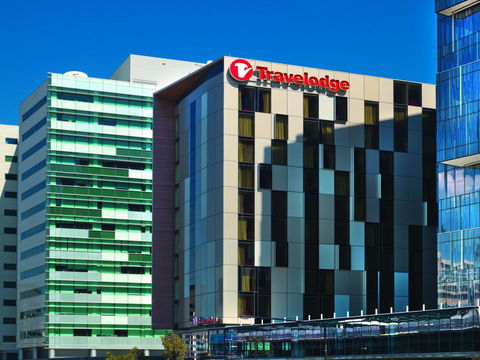 Travelodge Hotel Melbourne Docklands - Accommodation VIC 4