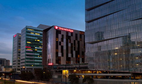 Travelodge Hotel Melbourne Docklands - Accommodation VIC 23