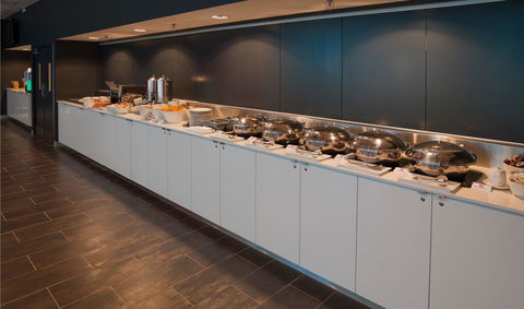 Travelodge Hotel Melbourne Docklands - Accommodation VIC 12