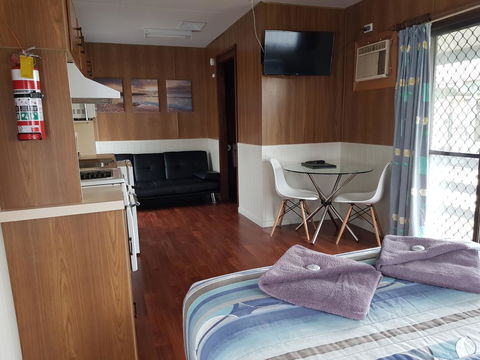 Echo Beach Tourist Park - Accommodation VIC 18