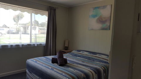 Echo Beach Tourist Park - Accommodation VIC 27