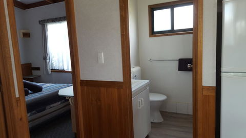 Echo Beach Tourist Park - Accommodation VIC 24