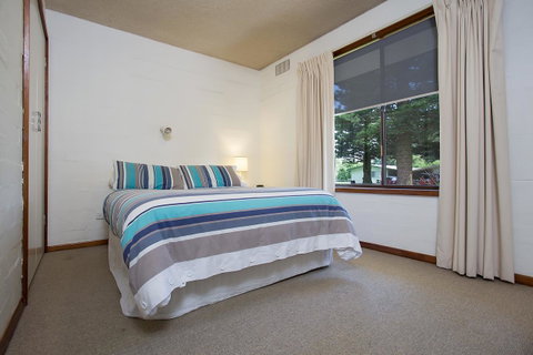 Eastern Beach Holiday Units - Accommodation VIC 5