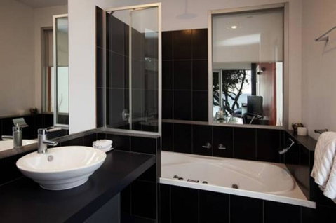 Battery Cove Beach Front Apartment - Accommodation VIC 4
