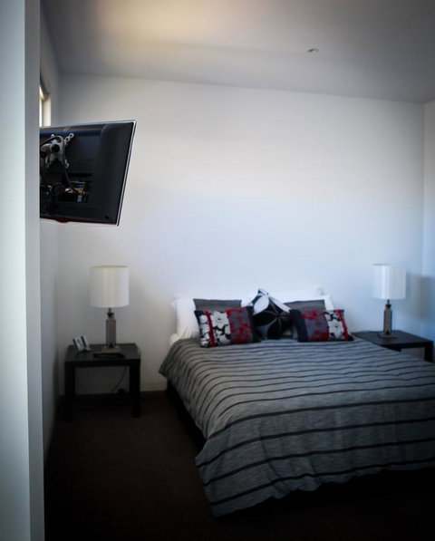 Battery Cove Beach Front Apartment - Accommodation VIC 9