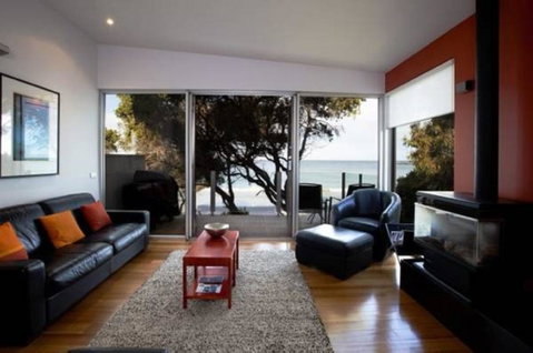 Battery Cove Beach Front Apartment - Accommodation VIC 14