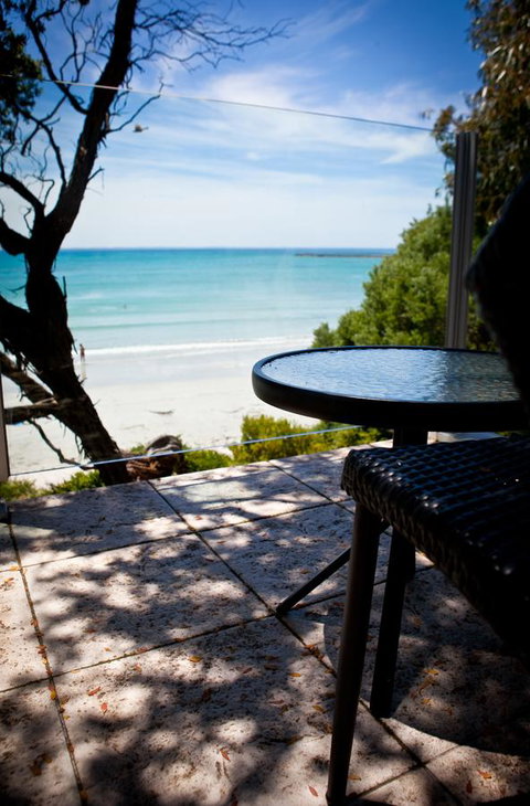 Battery Cove Beach Front Apartment - Accommodation VIC 5