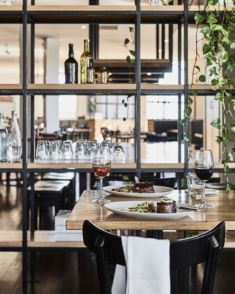 Plough Hotel - Accommodation VIC 14