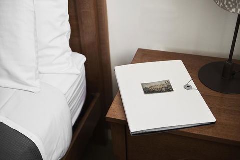 Plough Hotel - Accommodation VIC 10