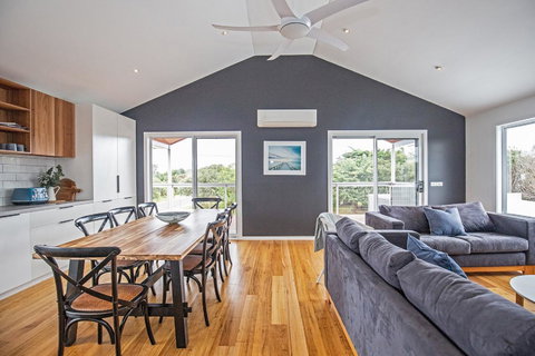 Island Getaway Cape Woolamai - Accommodation VIC 2