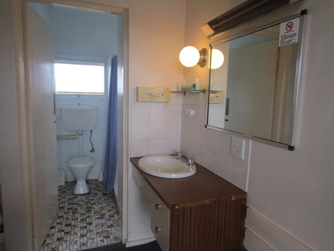 Twin City Motor Inn - Accommodation VIC 13