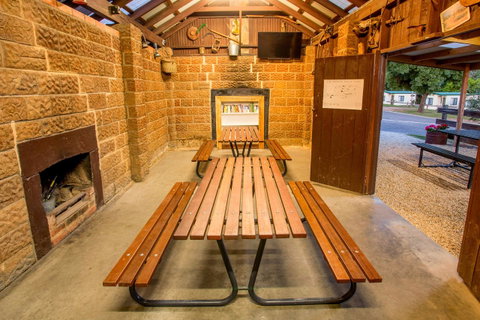BIG4 Castlemaine Gardens - Accommodation VIC 27