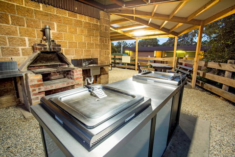 BIG4 Castlemaine Gardens - Accommodation VIC 25