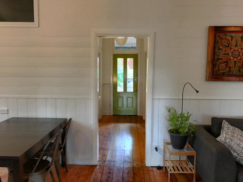 Cinta Cottage - Accommodation VIC 9