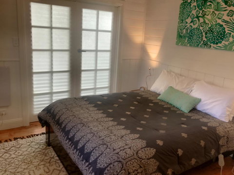 Cinta Cottage - Accommodation VIC 13