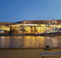 Signature Waterfront Apartments - Accommodation VIC