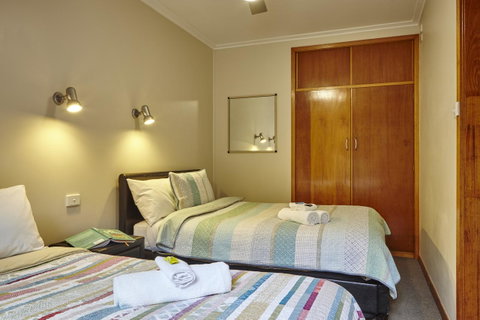 Goldfield Holiday Units - Accommodation VIC 3