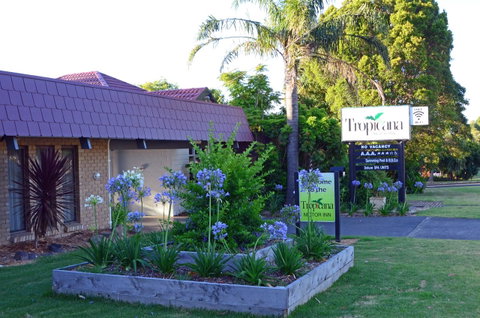 Tropicana Motor Inn - Accommodation VIC 10