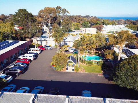 Tropicana Motor Inn - Accommodation VIC 15