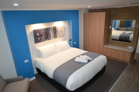 Tropicana Motor Inn - Accommodation VIC 0