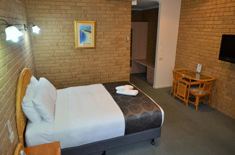 Tropicana Motor Inn - Accommodation VIC 8