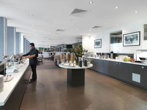 Oaks Melbourne On Collins Suites - Accommodation VIC 8