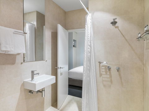 Oaks Melbourne On Collins Suites - Accommodation VIC 16