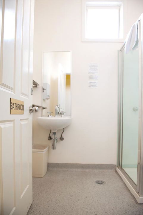 Hotel Claremont Guest House - Accommodation VIC 3