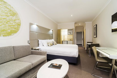 Clarion Suites Gateway - Accommodation VIC 28