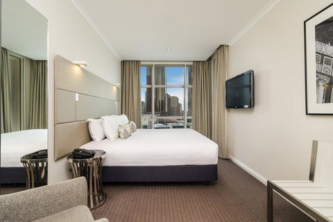 Clarion Suites Gateway - Accommodation VIC 10