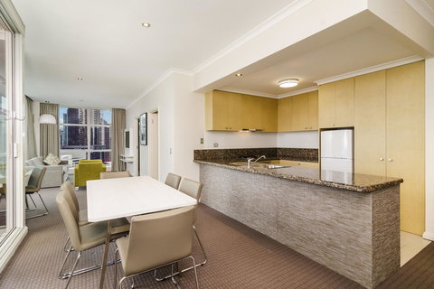 Clarion Suites Gateway - Accommodation VIC 7