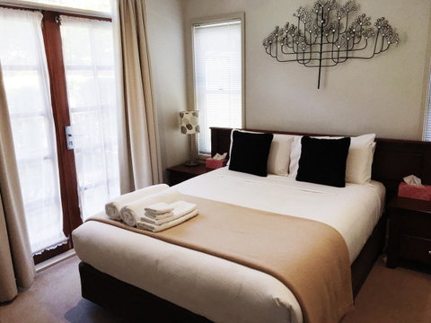 Luxury Abalina Cottages - Accommodation VIC 3