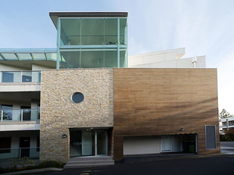 The Waves Apartments - Accommodation VIC 29