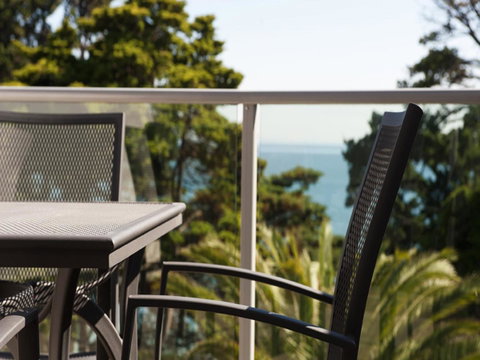 The Waves Apartments - Accommodation VIC 5