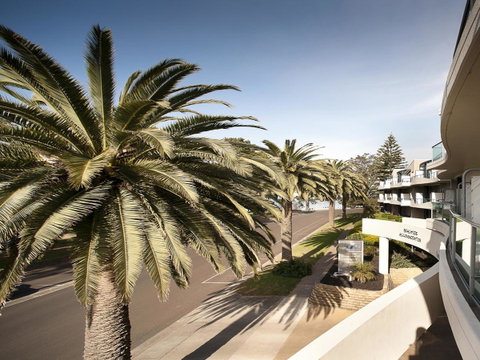 The Waves Apartments - Accommodation VIC 17