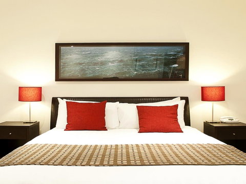 The Waves Apartments - Accommodation VIC 9
