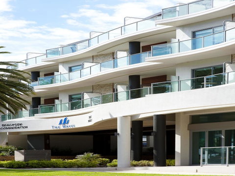 The Waves Apartments - Accommodation VIC 21