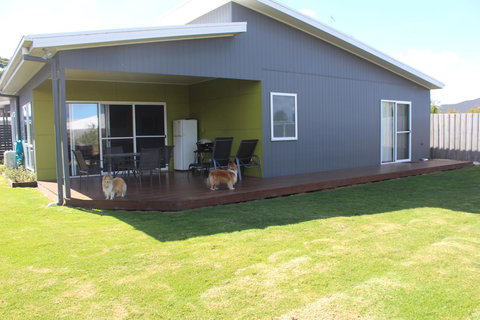 Tamara Temptation - Accommodation VIC 19